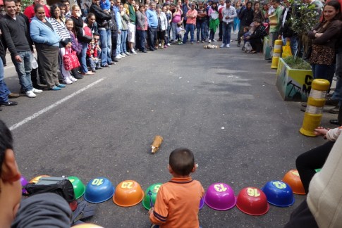 Street guinea pig race (Bogota, Colombia)
