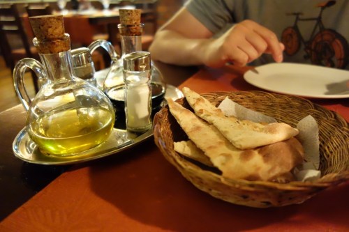 Bread basket at Zingaro (Arequipa, Peru)