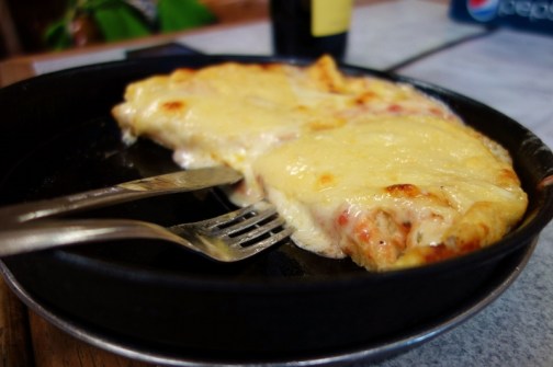 Provolone pizza from El Palacio de la Pizza