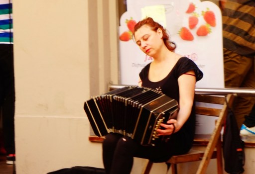Performers in San Telmo